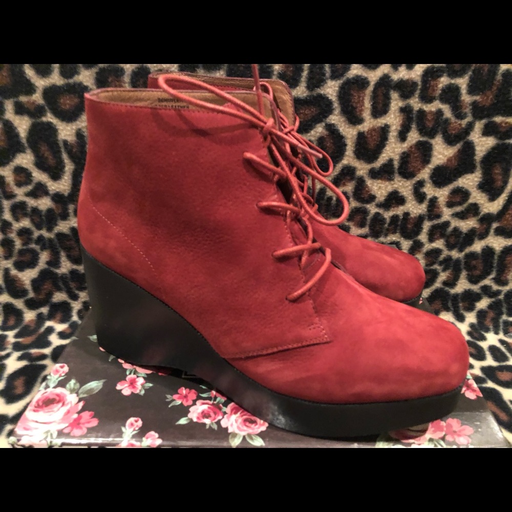 Jeffrey Campbell boots brand new